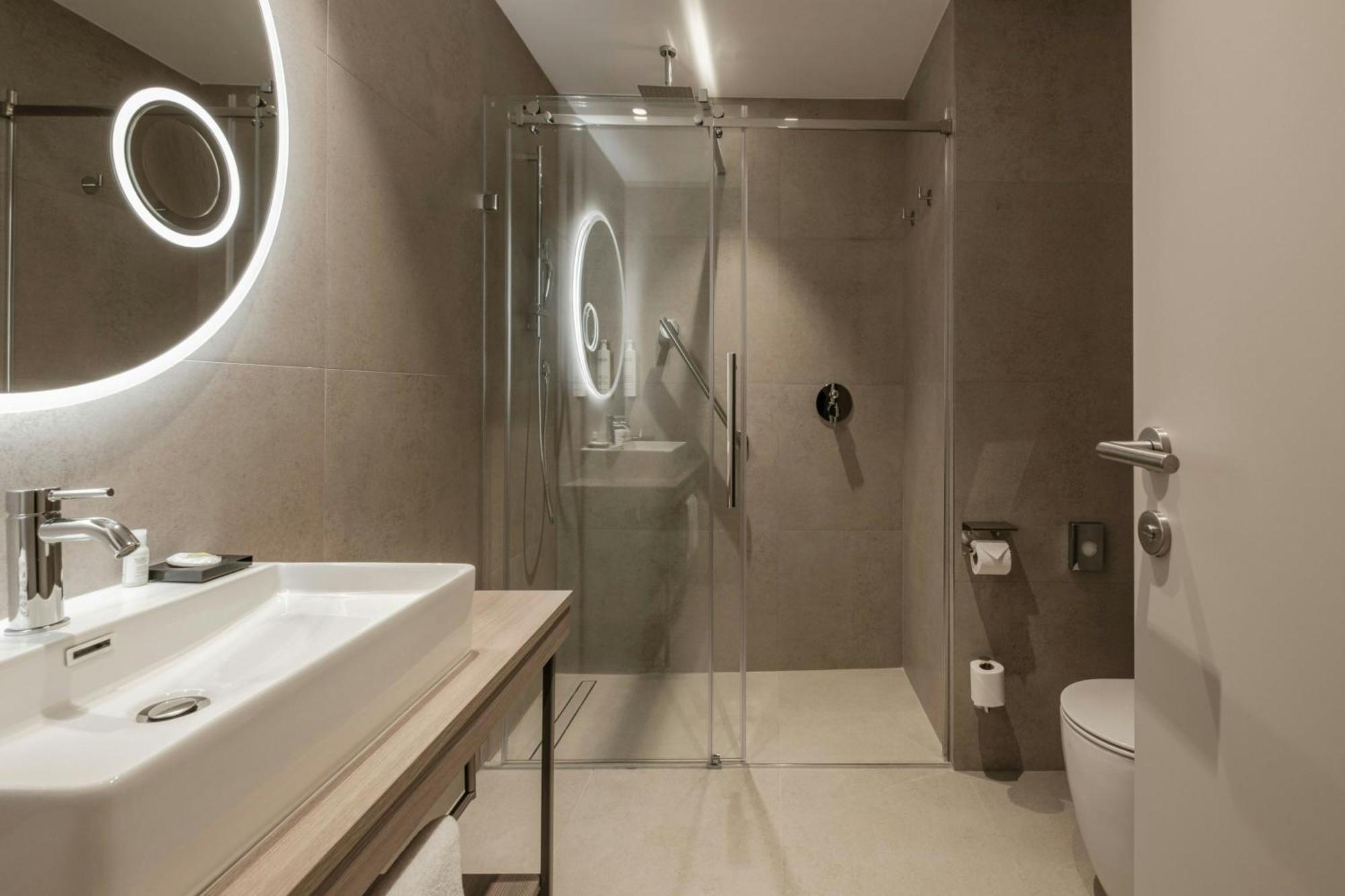 Hotel Courtyard By Marriott Sliema Extérieur photo