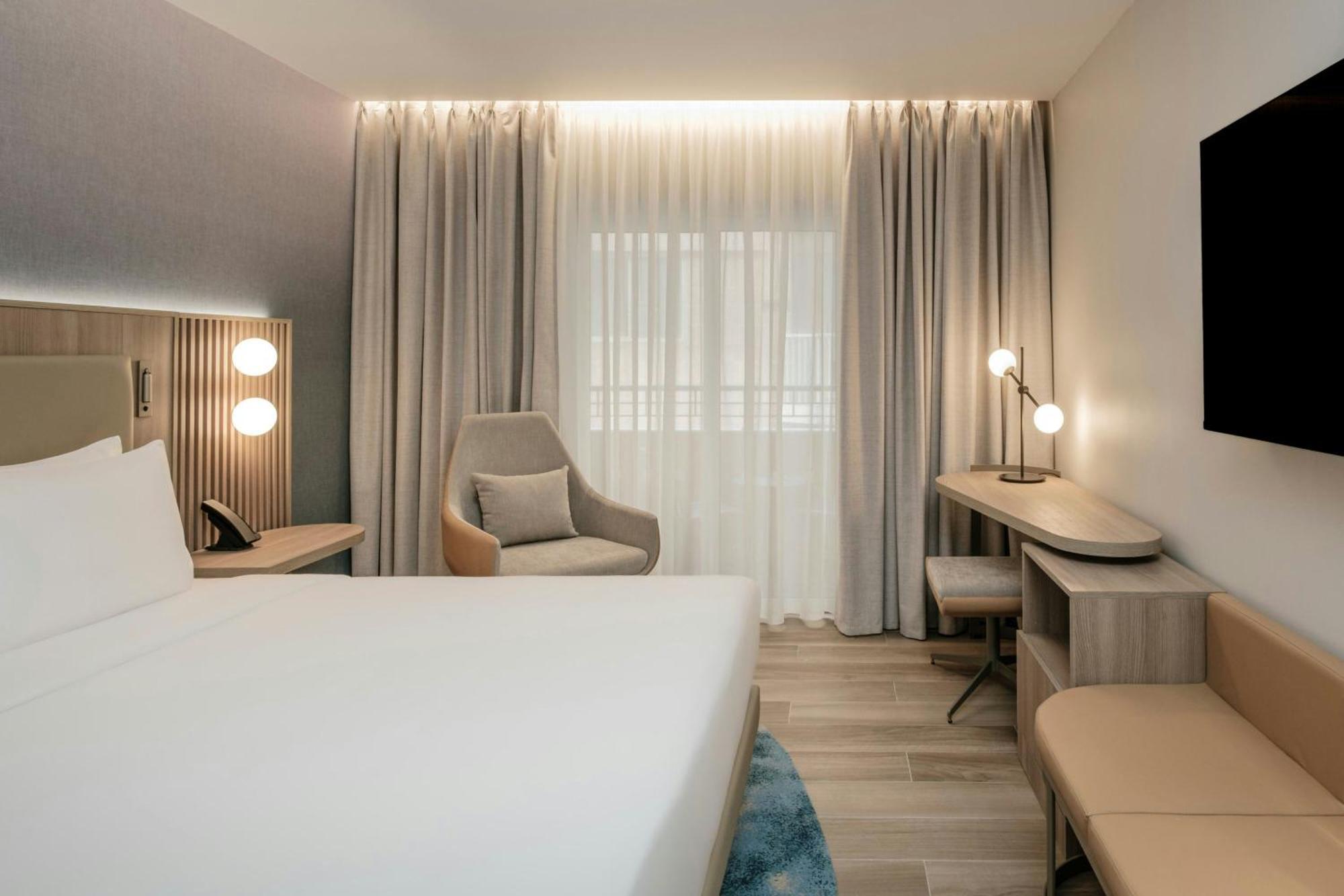 Hotel Courtyard By Marriott Sliema Extérieur photo