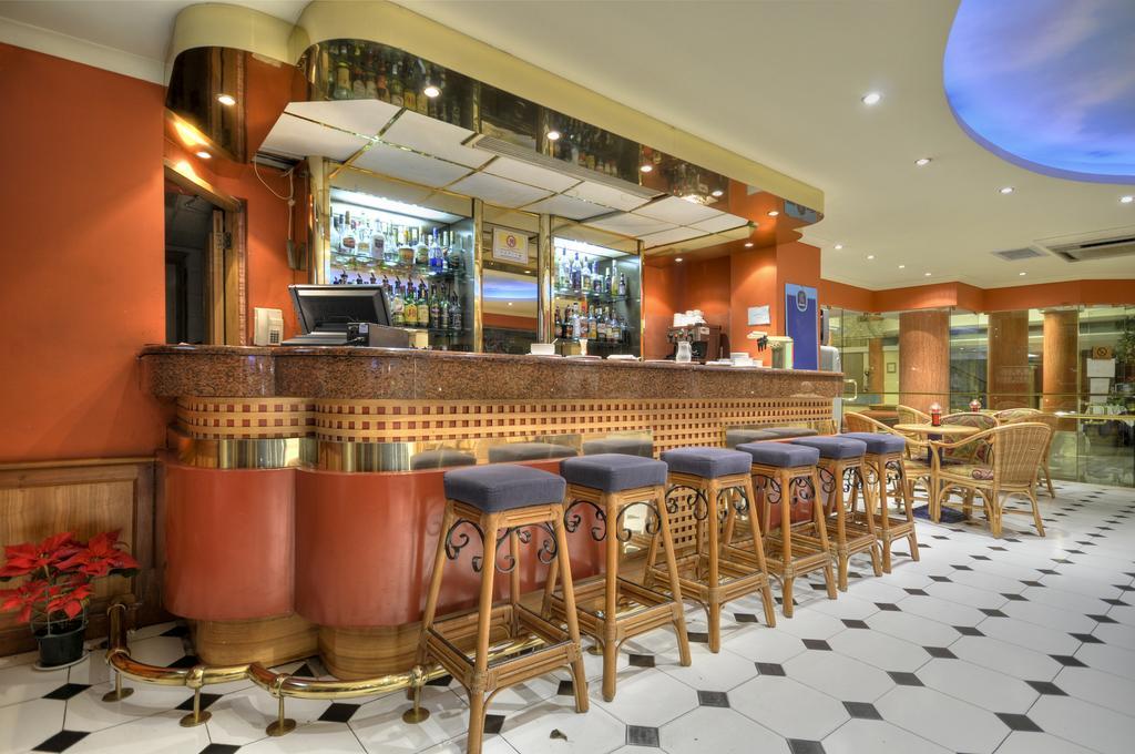 Hotel Courtyard By Marriott Sliema Extérieur photo